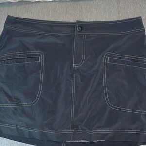 PRANA LENA SKORT Gray size 10.  Excellent Condition